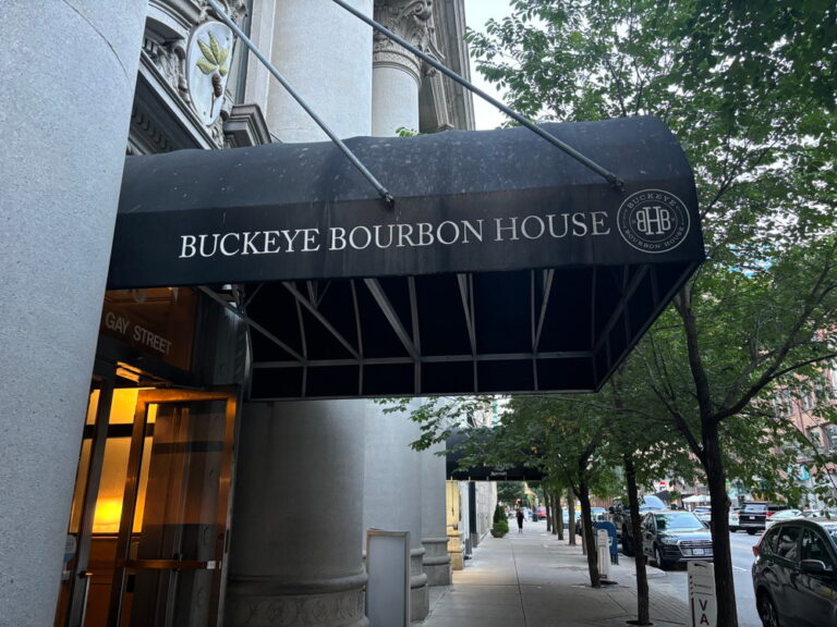 オハイオ州コロンバス・ダブリンのディスティアリー、ワイナリー&ブリューワリー『Buckeye Bourbon House』